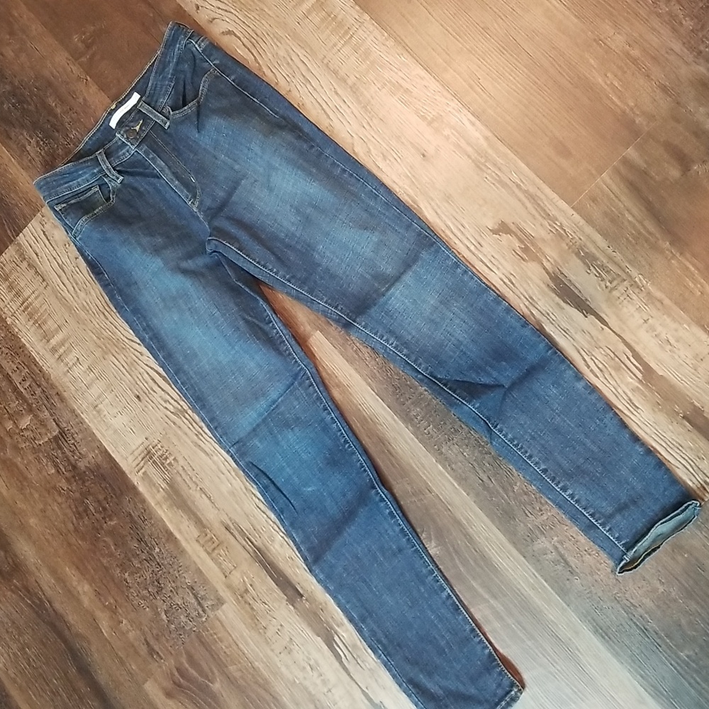 Gorgeous Levi's 721 high rise skinny jeans sz 28